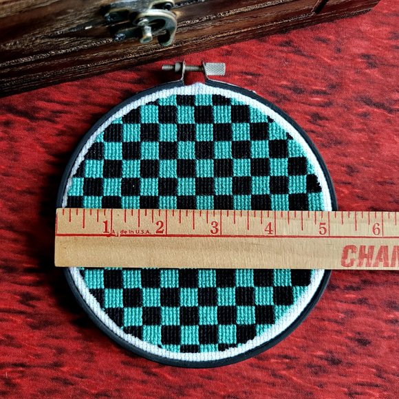 Demon Slayer: Kimetsu no Yaiba - Tanjiro Kamado Cross Stitch Decor - Picture 2 of 4